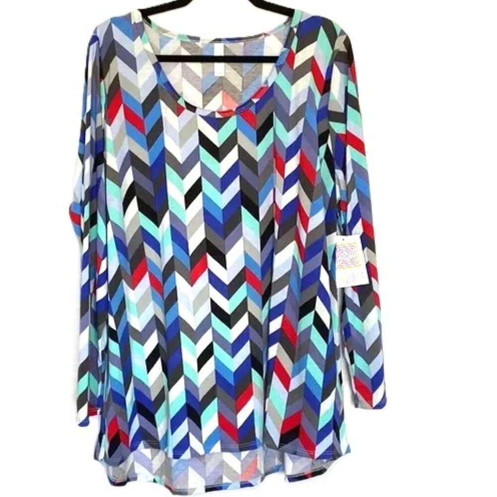 LuLaRoe Lynnae Tunic Top 3XL Long Sleeve High Low Geometric Chevron Color Block